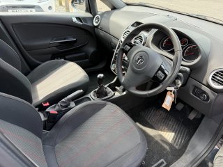 /photos/11848/26c76bab-9566-ab55-b28b-2e68a943d788_i320x240.jpg