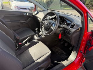 /photos/11848/638c160a-c4de-47dd-8b26-a83bcd29d52b_i320x240.jpg