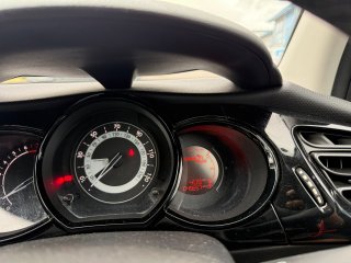 /photos/11848/fadf3eea-06d6-e38b-b126-67d1ae3b79e7_i320x240.jpg